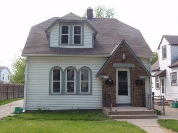 1745 S 55th St 1747, West Milwaukee, WI 53214-5246