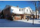 4959 W Colonial Ct 21, Greenfield, WI 53220 by Shorewest Realtors $84,500