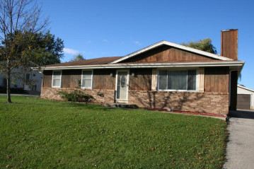 2942 Stonebridge Dr, Caledonia, WI 53404-1139