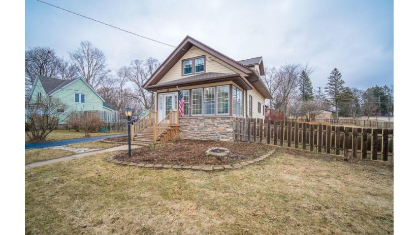 508 Merton Ave Hartland, WI 53029 by Century 21 Affiliated-Wauwatosa $219,000