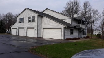 390 Auburn Meadows Ct B, Campbellsport, WI 53010