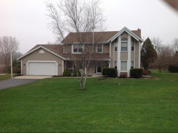 W235S7590 S Vernon Hills Dr, Big Bend, WI 53103-9421