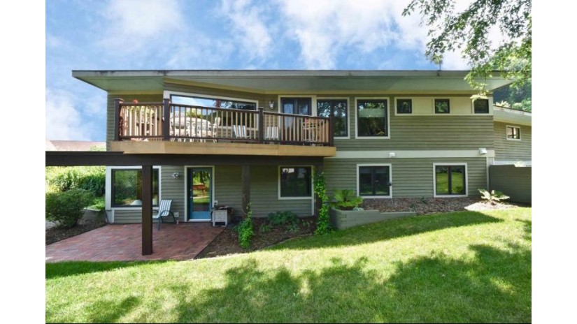 190 Treetops Ln Winona, MN 55987 by Edina Realty $279,000