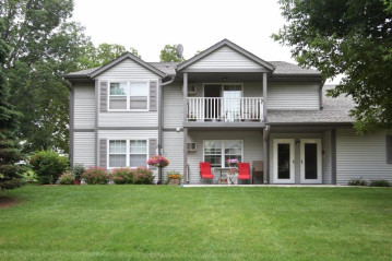 360 Auburn Meadows Ct C, Campbellsport, WI 53010-3525