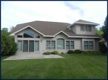 931 Brighton Drive, Menasha, WI 54952-2944