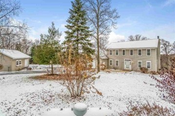 4909 Scherbel Rd, Berry, WI 53515