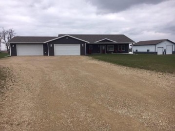 S463 Hailey Ln, Hamburg, WI 54621-8107