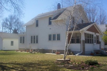 403 Center Ave, Adell, WI 53001-1172