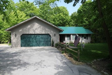 13425 Mineral Springs Rd, Meeme, WI 53063-9722