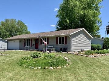 513 North St, Clyman, WI 53016