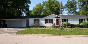 415 W 2nd Street, Shawano, WI 54166-1918