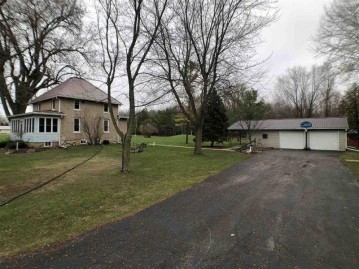 W4081 Landstad Road, Lessor, WI 54107