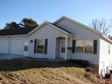 505 E Division St, Dodgeville, WI 53533