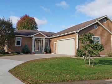 1706 Woodsview Drive, Marshfield, WI 54449