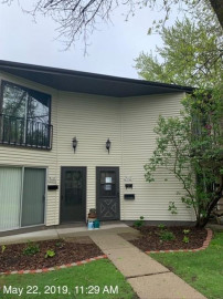 W170N11497 Armada Dr 16, Germantown, WI 53022-3221