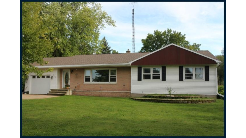 114 E Puerner St Jefferson, WI 53549 by Century 21 Affiliated- JC $163,500