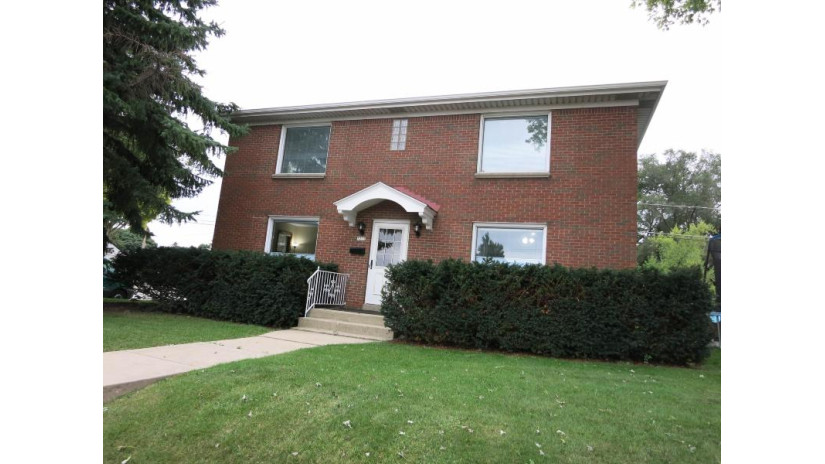 7203 W Lincoln Ave West Allis, WI 53219 by List 4 Less MLS of WI $204,900