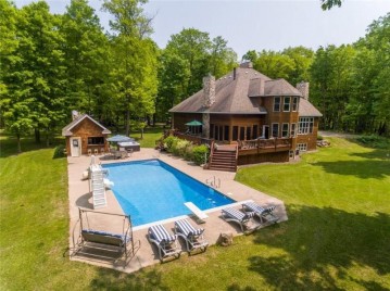 260 Round Lake Drive, Shell Lake, WI 54871