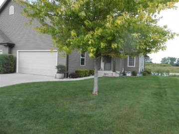 318 Blackbird Street, North Fond Du Lac, WI 54937-1006