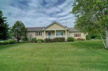 516 S Main St, Reeseville, WI 53579