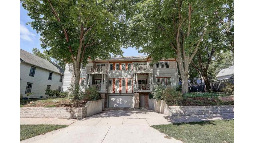 1140 E Dayton St 105 Madison, WI 53703 by Realty Executives Cooper Spransy $250,000