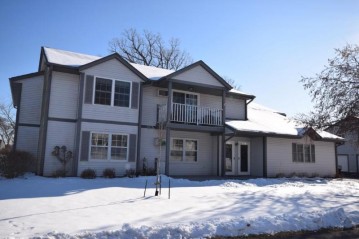 380 Auburn Meadows Ct C, Campbellsport, WI 53010-3519