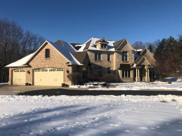 5308 Van Deurzen Drive, Rockland, WI 54115-7819