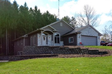 N4990 N Helenville Rd, Farmington, WI 53137-9739