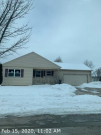 1226 Phoenix Dr, Waukesha, WI 53186-3722