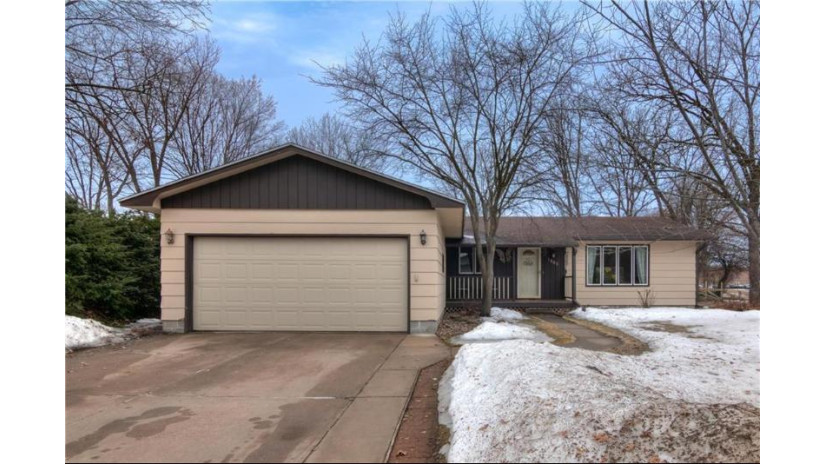 1805 Sunny Lane Eau Claire, WI 54703 by Re/Max Real Estate Group $184,900