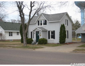 639 Woodward Ave, Chippewa Falls, WI 54729