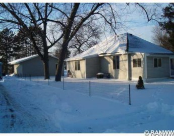 304 6th St, Altoona, WI 54720