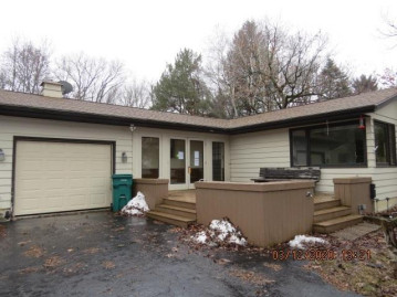 W2891 Wick Road, Green Lake, WI 53946-8920