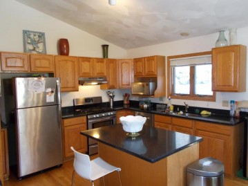 316 Forreston Dr, Cottage Grove, WI 53527-9314