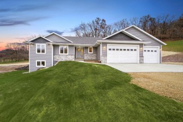 25396 Pheasant Trail Ln, Richland Center, WI 53581-0000