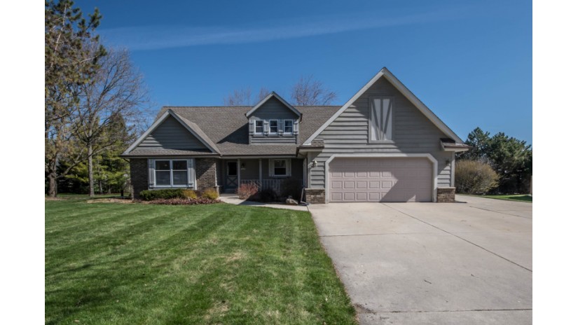 S67W14546 Gaulke Ct Muskego, WI 53150 by Shorewest Realtors $399,900