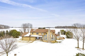 12113 Tannery Road, Two Creeks, WI 54228
