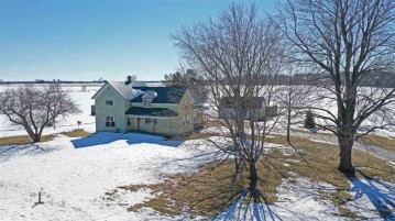 E9041 Elmdale Road, Bear Creek, WI 54929-9730