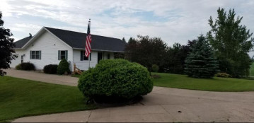 21471 Gladestone Ave, Adrian, WI 54660