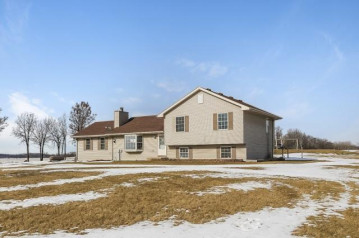 21220 Olson Rd, Norway, WI 53126-9737