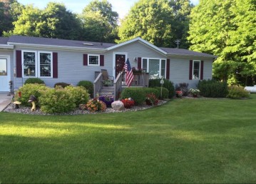 W3340 Zangl Rd, Leroy, WI 53006-1203