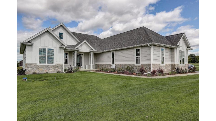 W275N8968 Meadow Ct Lisbon, WI 53029 by Point Real Estate $679,900