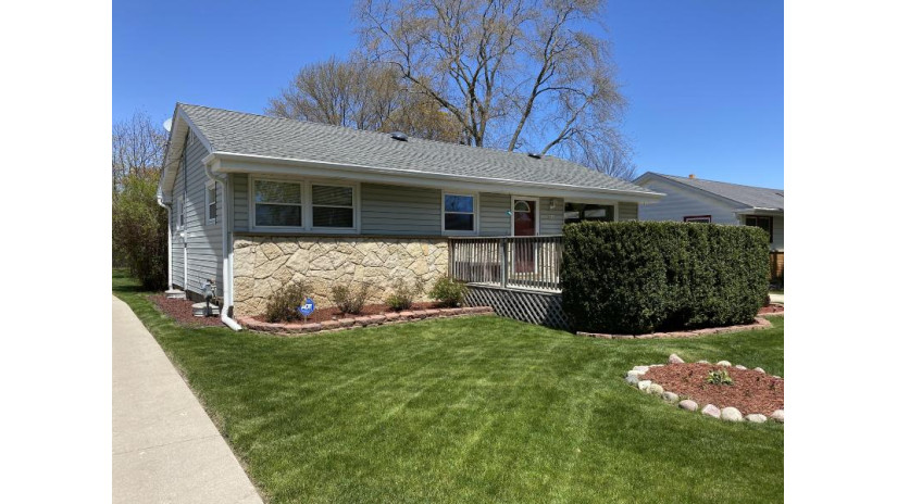 8126 W Lynmar Ter Milwaukee, WI 53222 by Coldwell Banker Realty $154,900