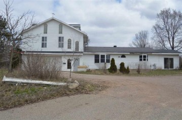 N2592 Orchard Way, Waupaca, WI 54981-8869