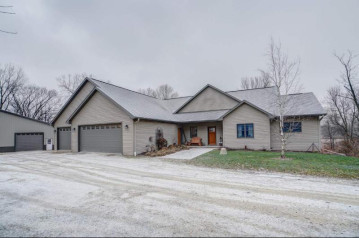 N1544 County Road Bb, Portland, WI 53579