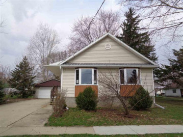 314 Lincoln Ave, Reeseville, WI 53579