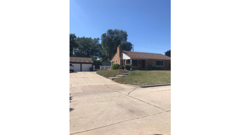 1333 S 95th St West Allis, WI 53214 by Bluebell Realty $185,000