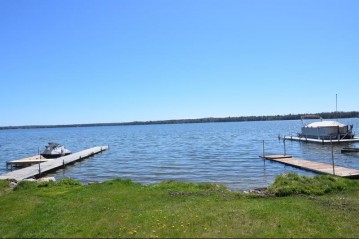 5395 Erdman Dr, Sturgeon Bay, WI 52435