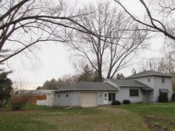 6502 Mound Rd, Delavan, WI 53115-2941