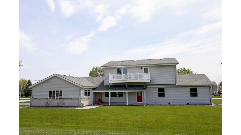 502 Clover Ln Eagle, WI 53119 by 7th House Realty LLC $319,900